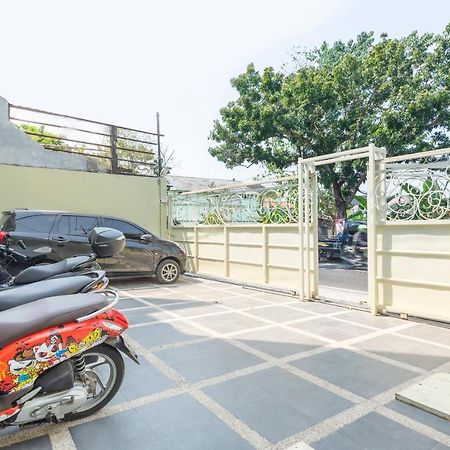 Oyo 3706 Griya Tentrem Syariah Lamongan Exterior foto